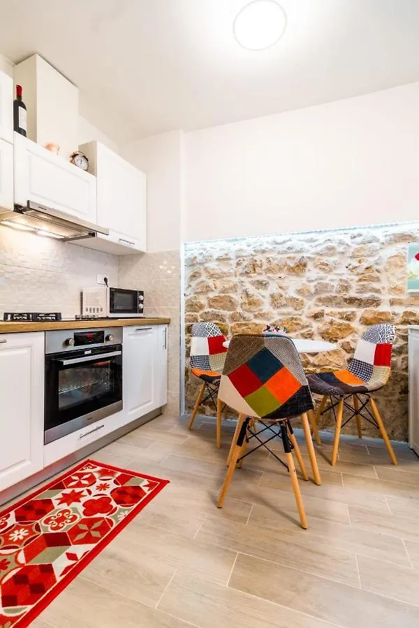 Studio Apartman Mirela Kastel Stafilic Kaštela 0*,